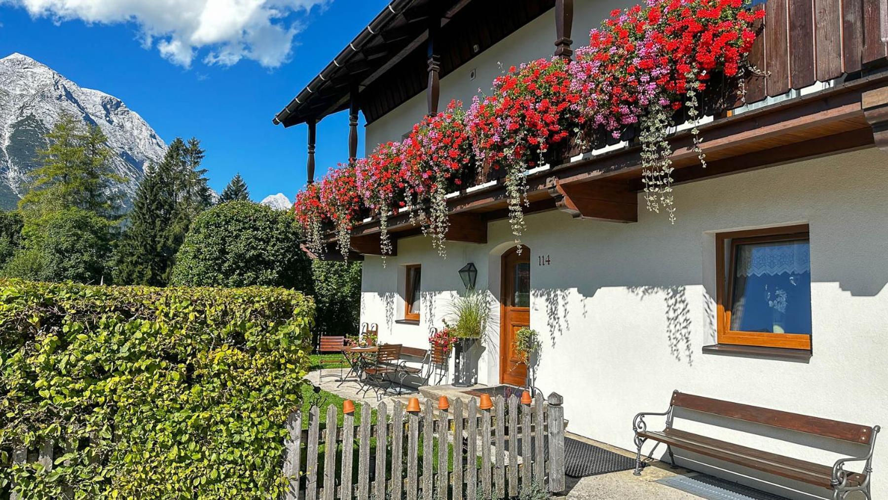Alte Schmiede Hotel Leutasch Exterior photo